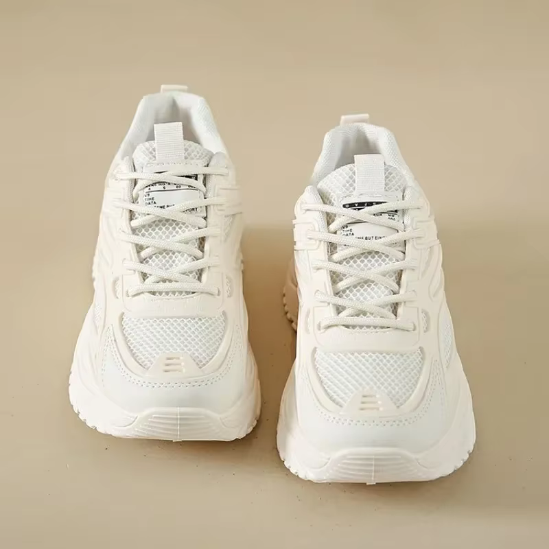 Baskets épaisses en cuir blanc pour femmes