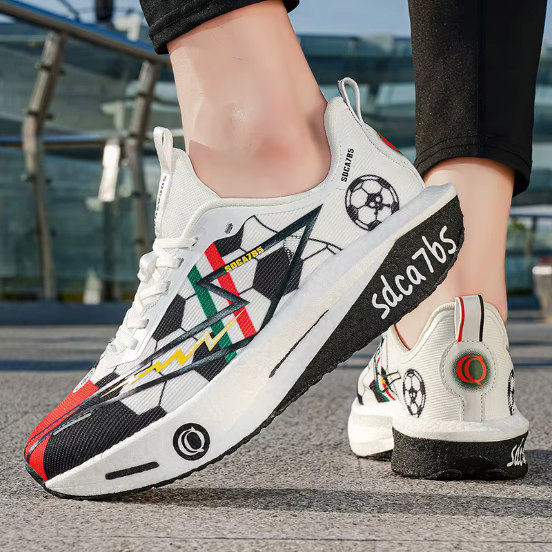 Chaussures de course avec plaque en carbone