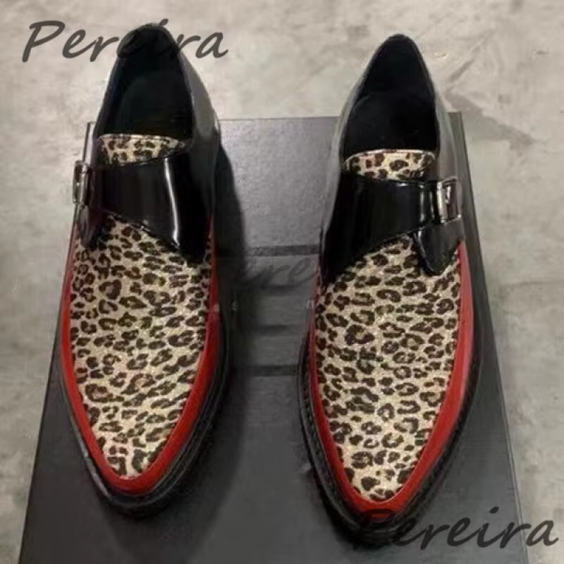 Chaussures Derby en cuir rouge brillant à lacets