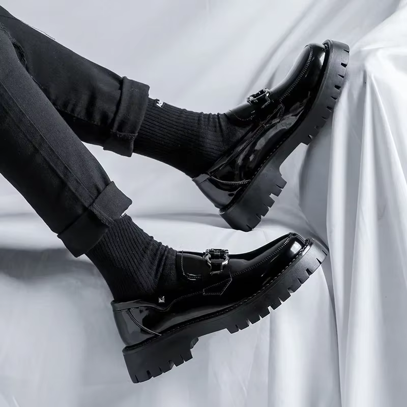 Chaussures habillées à la mode pour hommes