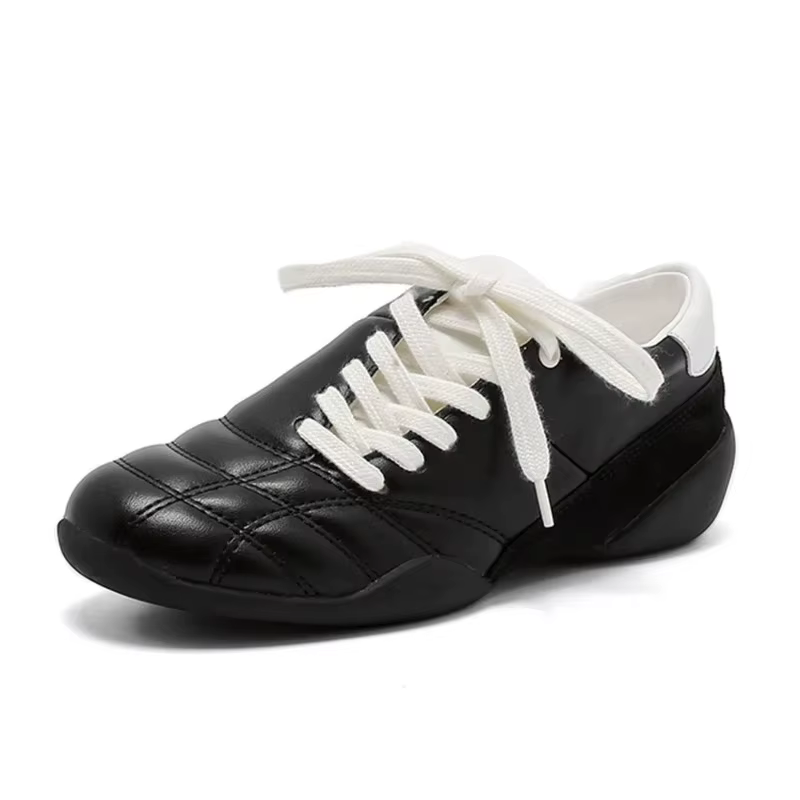 2025 femmes noir décontracté football Style baskets appartements Chic lacets chaussures de marche confortables femme formateurs de haute qualité