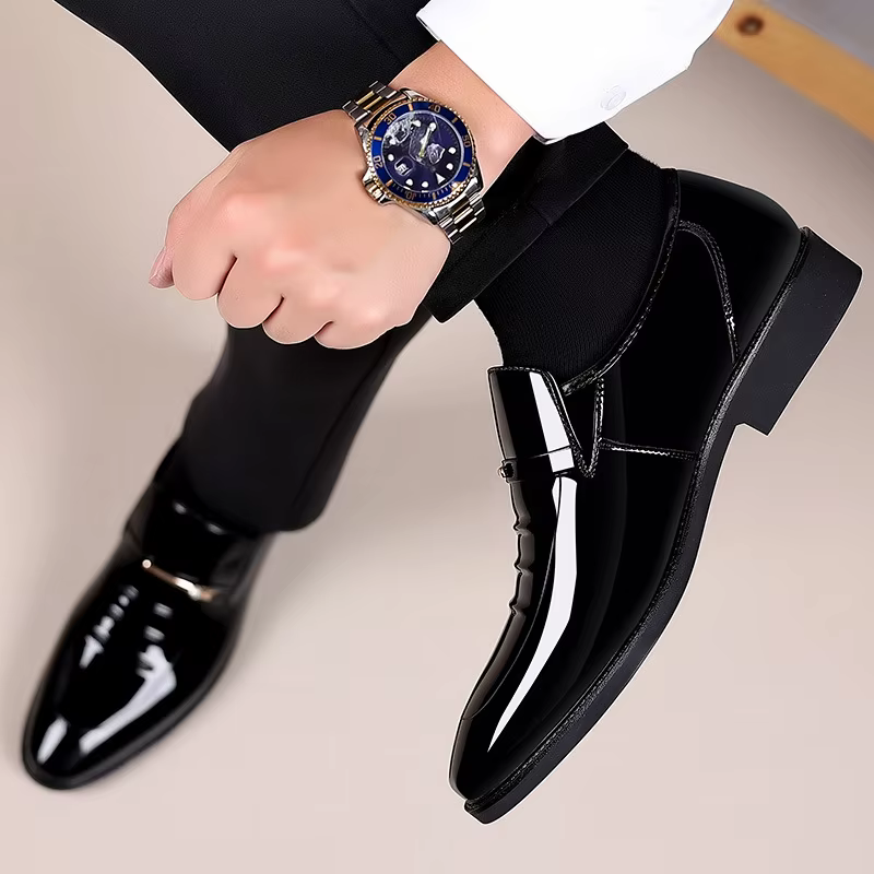 Chaussures en cuir verni pour hommes