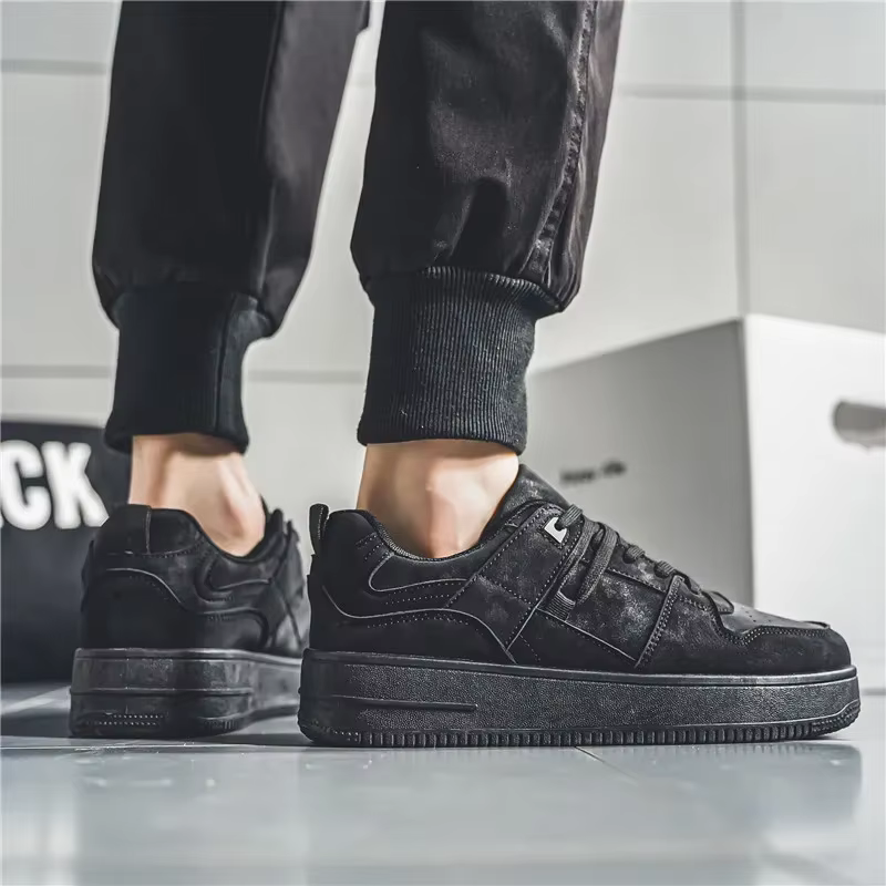 Chaussures plates originales noires Air Force pour hommes