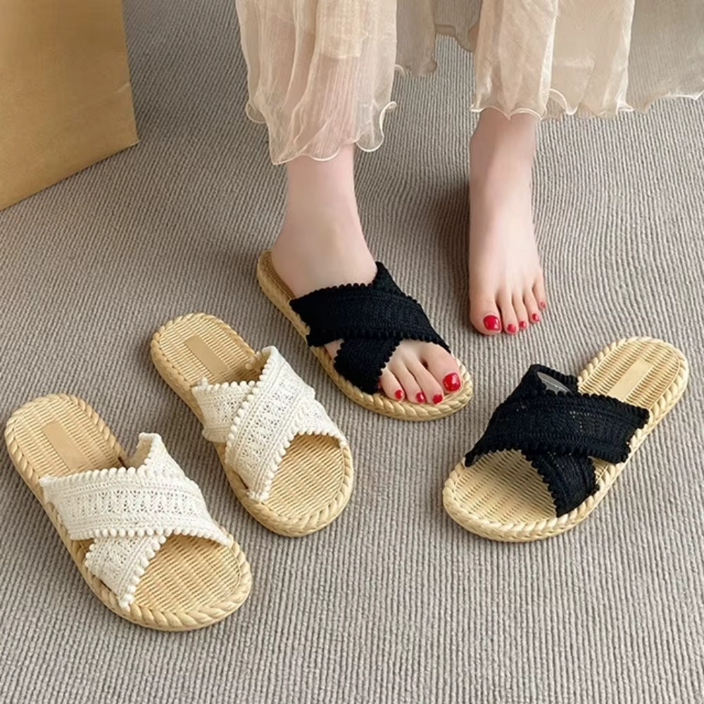 Sandales plates en PVC style bohème pour les vacances