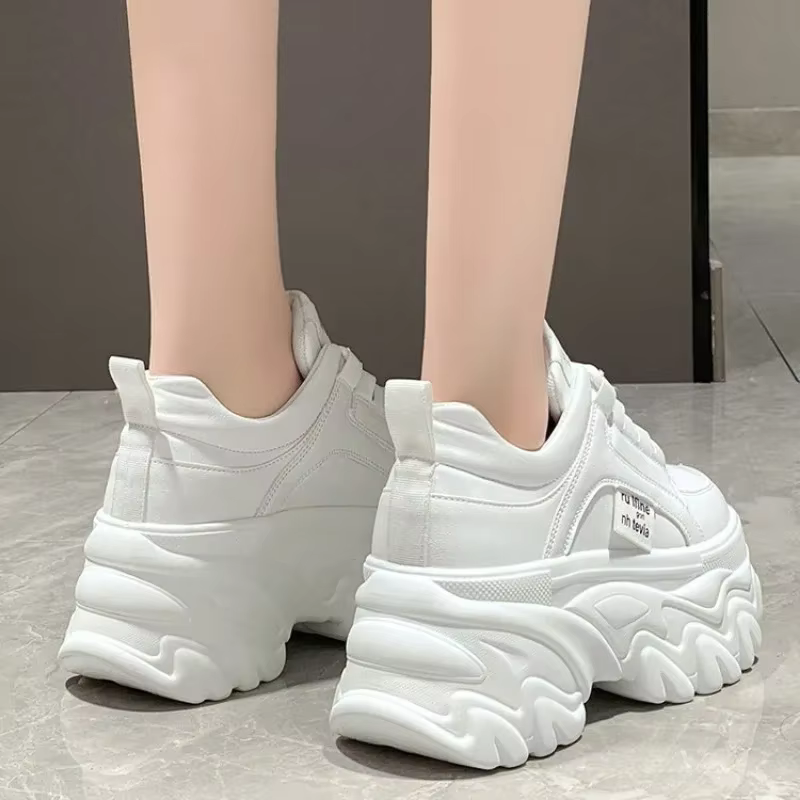 Femmes chaussures tendance blanc noir grosses baskets automne hiver fond épais papa