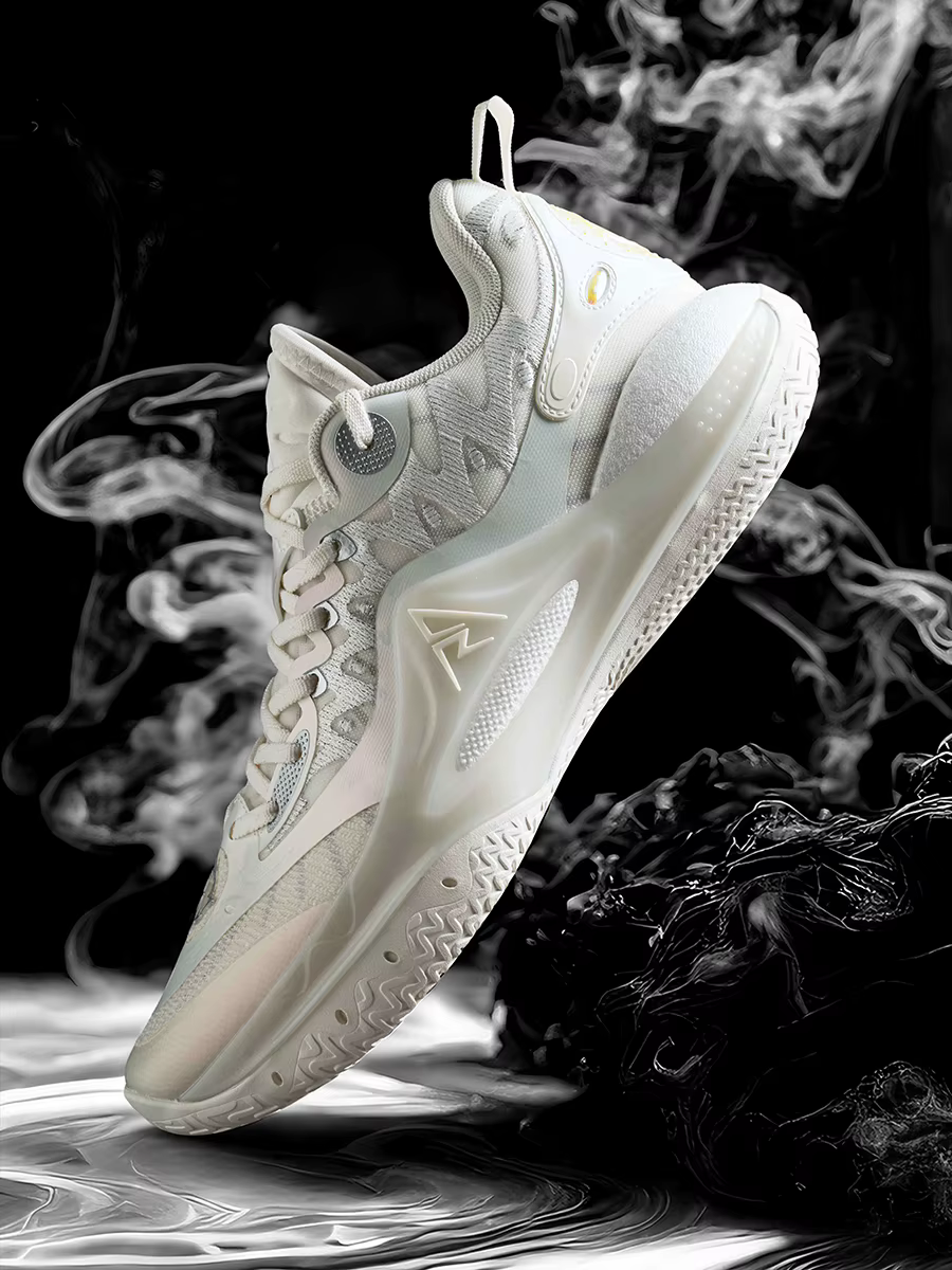 Chaussures de basket-ball RIGORER Austin Reaves AR2 'Ghost' – Baskets antidérapantes à rebond élevé avec électro-bordures blanches et argentées