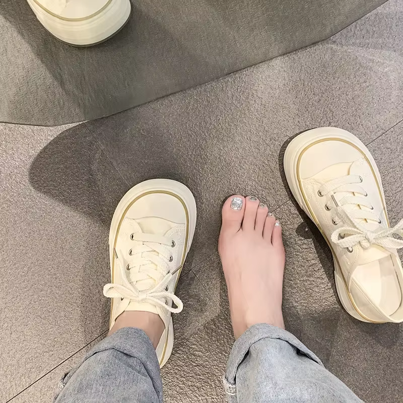 Chaussures en toile à enfiler pour femmes