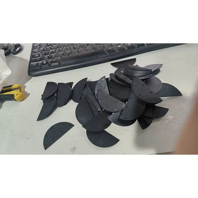 Plaques de protection en caoutchouc pour talons et bouts de chaussures