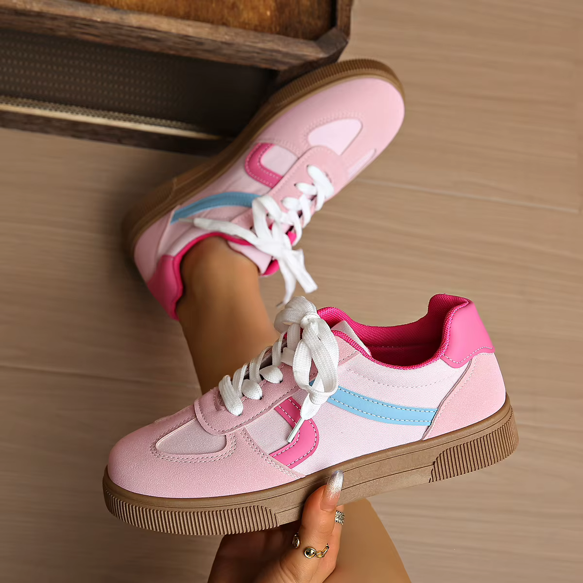 Chaussures de sport plates pour femmes
