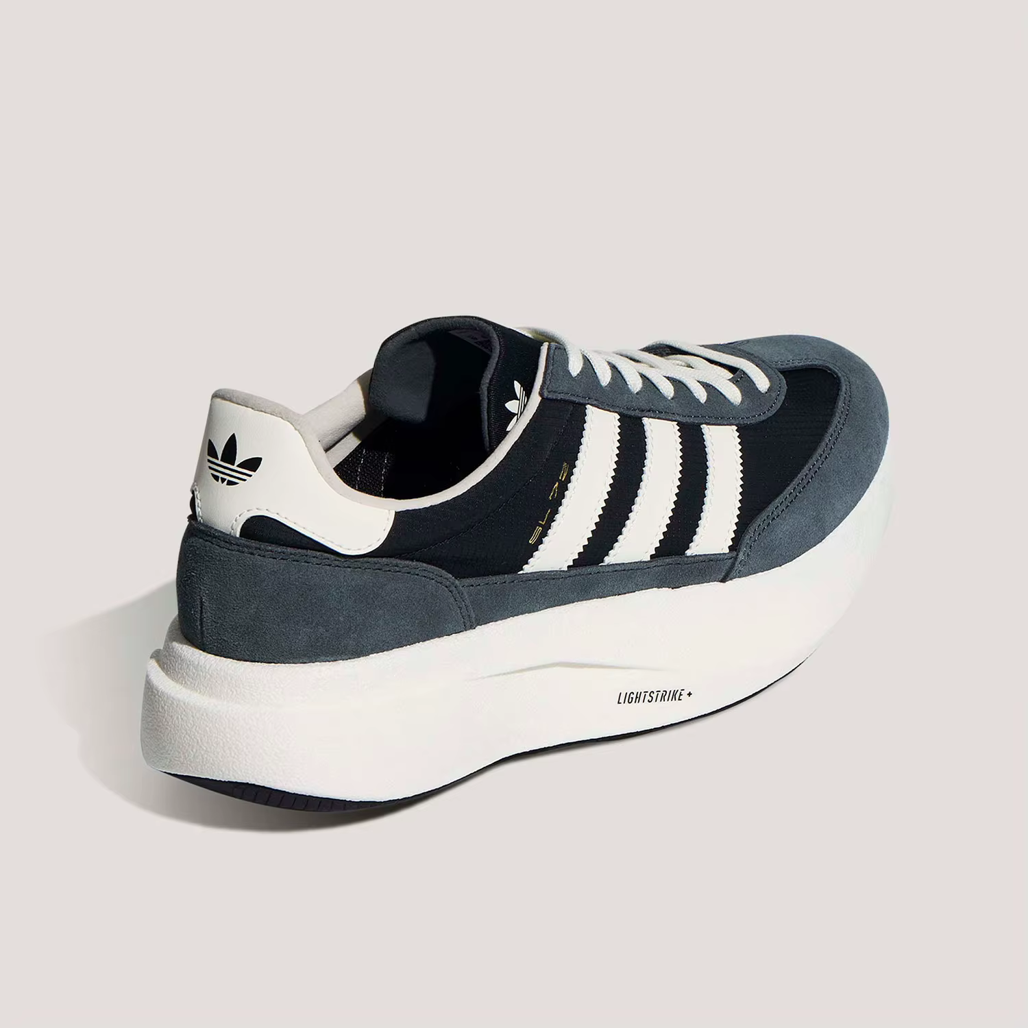 Adidas Authentic Three Leaves Chaussures de sport durables et confortables à semelle épaisse pour hommes et femmes KK3072