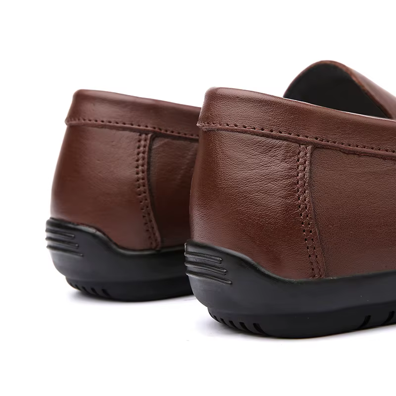 Chaussures à enfiler pour hommes
