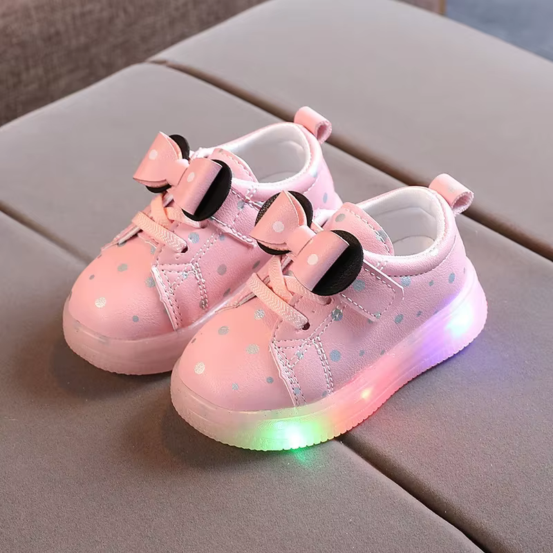 Baskets lumineuses à LED pour enfants
