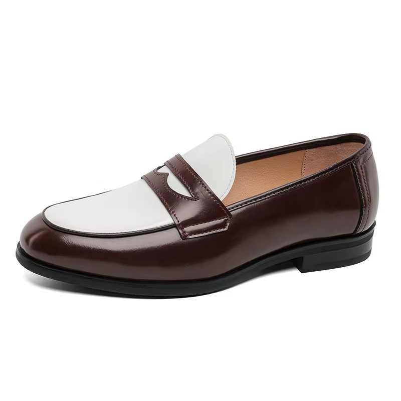2025 Chaussures en cuir pour hommes Mocassins confortables à enfiler Yuppie Brogue