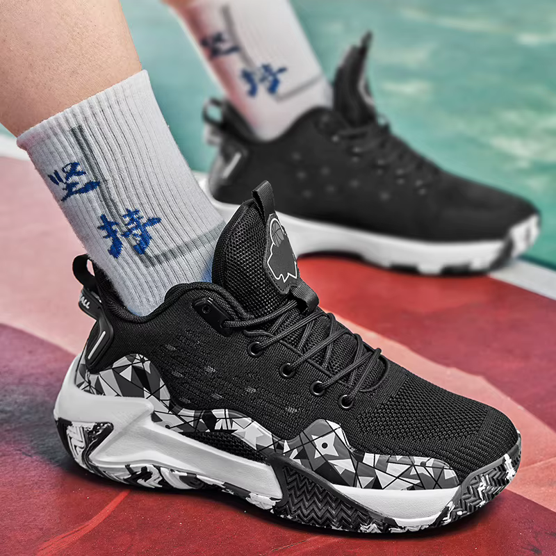 Nouvelles chaussures de basket-ball à tige haute