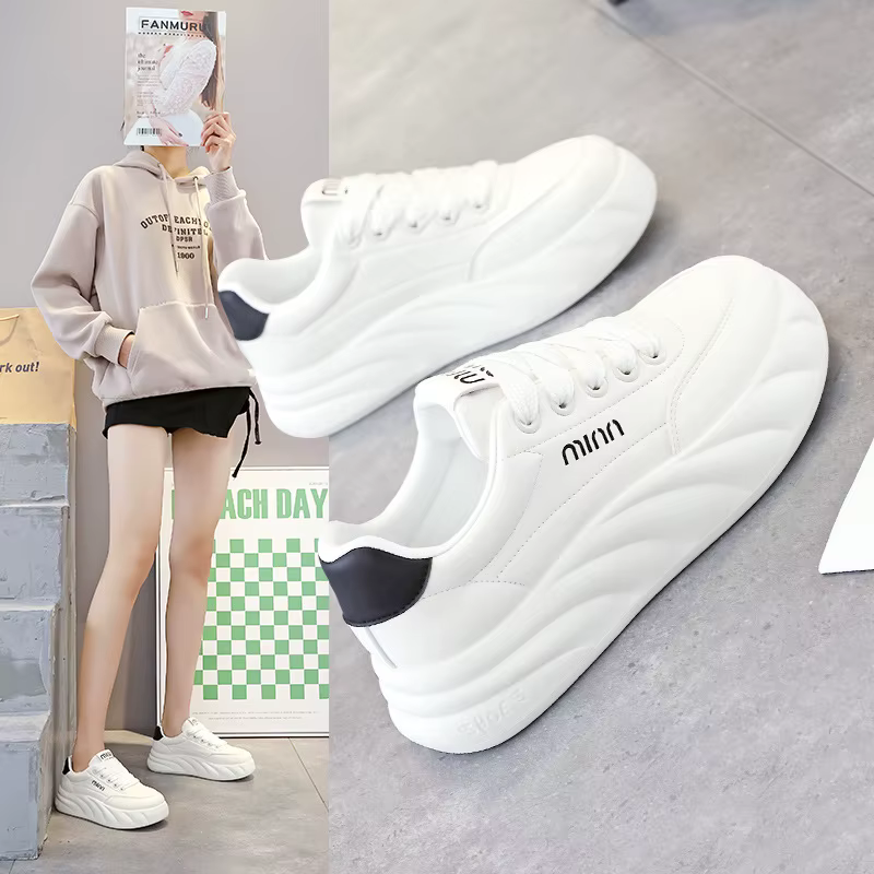 Chaussures blanches à semelle épaisse pour femmes