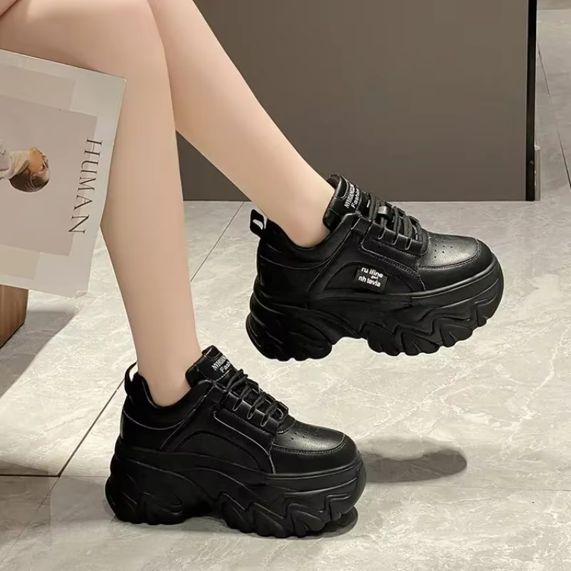 Femmes chaussures tendance blanc noir grosses baskets automne hiver fond épais papa