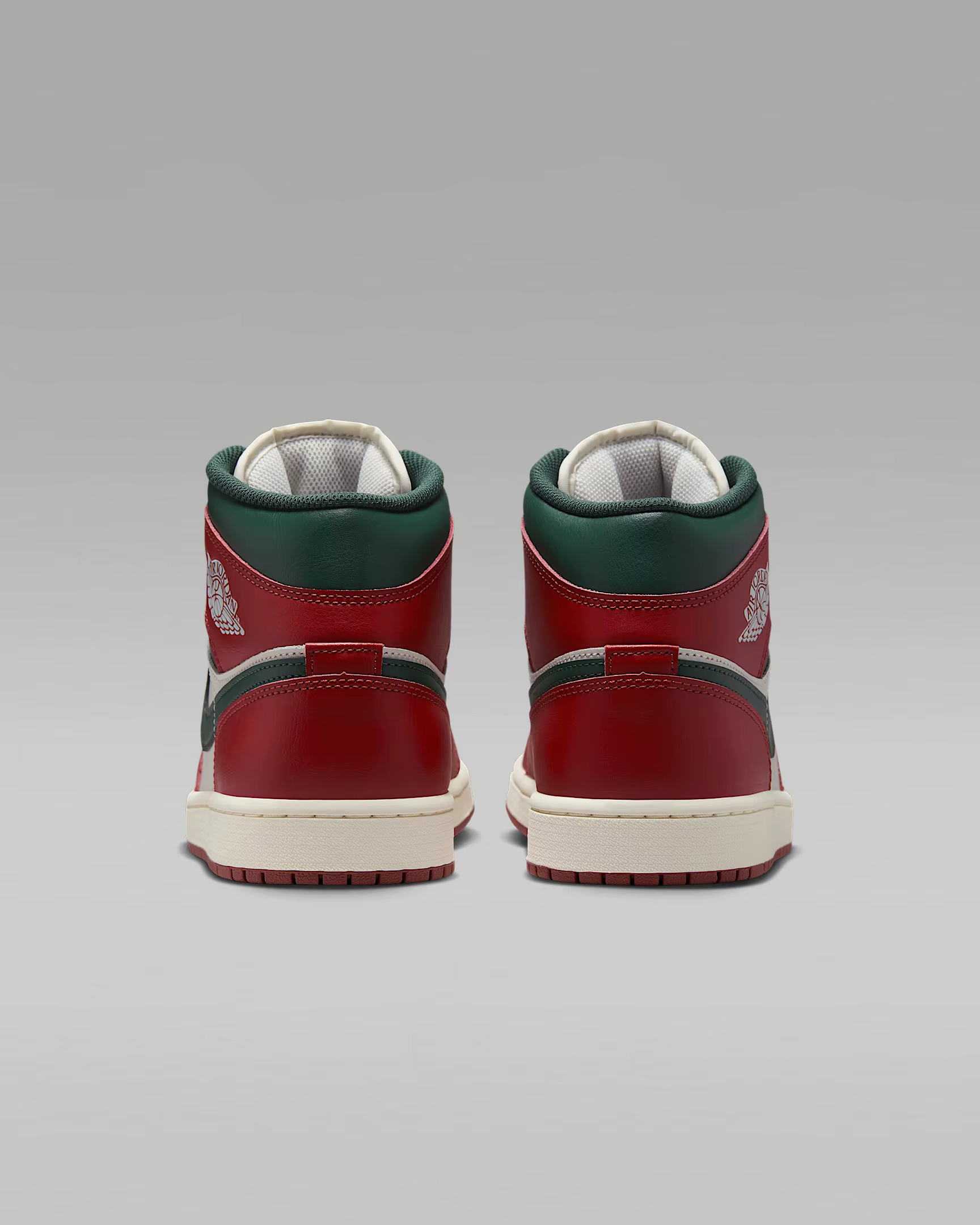 Jordan Air Jordan 1 Classic Versatile Retro Chaussure de basket-ball mi-haute DQ8426-105