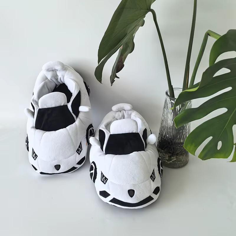Chaussures en peluche multi-styles en forme de voiture pour hommes et femmes, pantoufles d'intérieur de maison, cadeau de noël, nouvelle collection hiver automne 2025