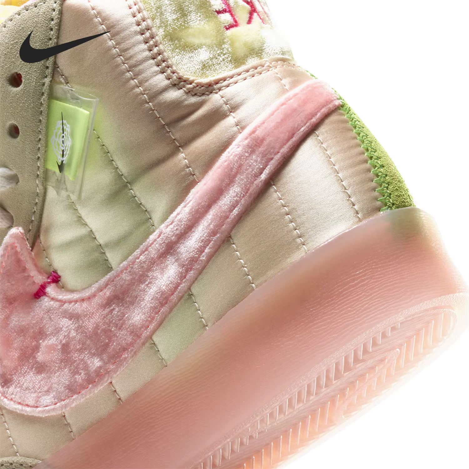 Nike véritable femmes saisonnier nouvelles baskets hautes chaussures décontractées à la mode DD8482-163