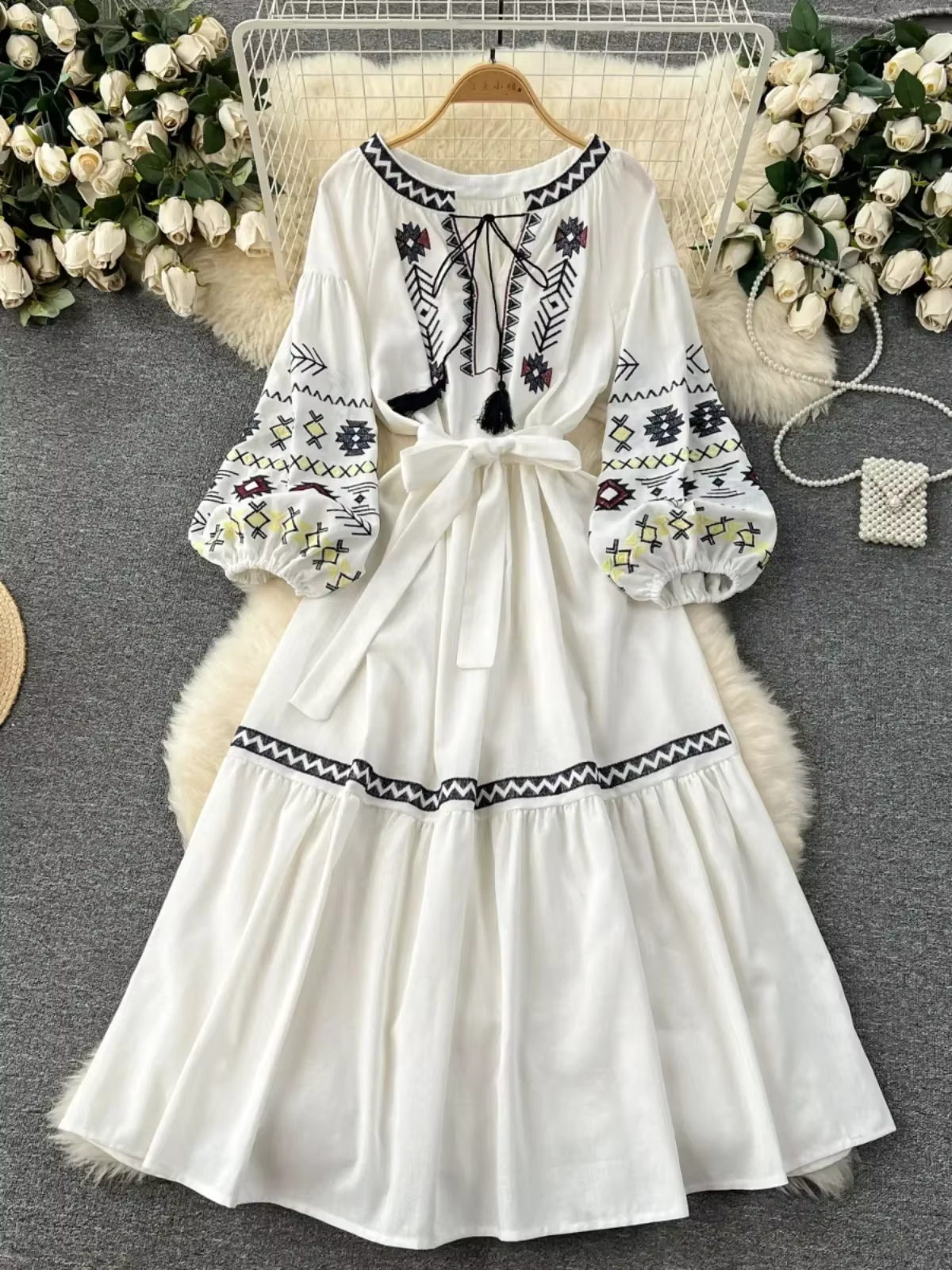 Robe de vacances bohème pour femmes, tenue de voyage, douce broderie de style occidental, taille adt, grand ourlet, longueur midi, robe éducative DS001