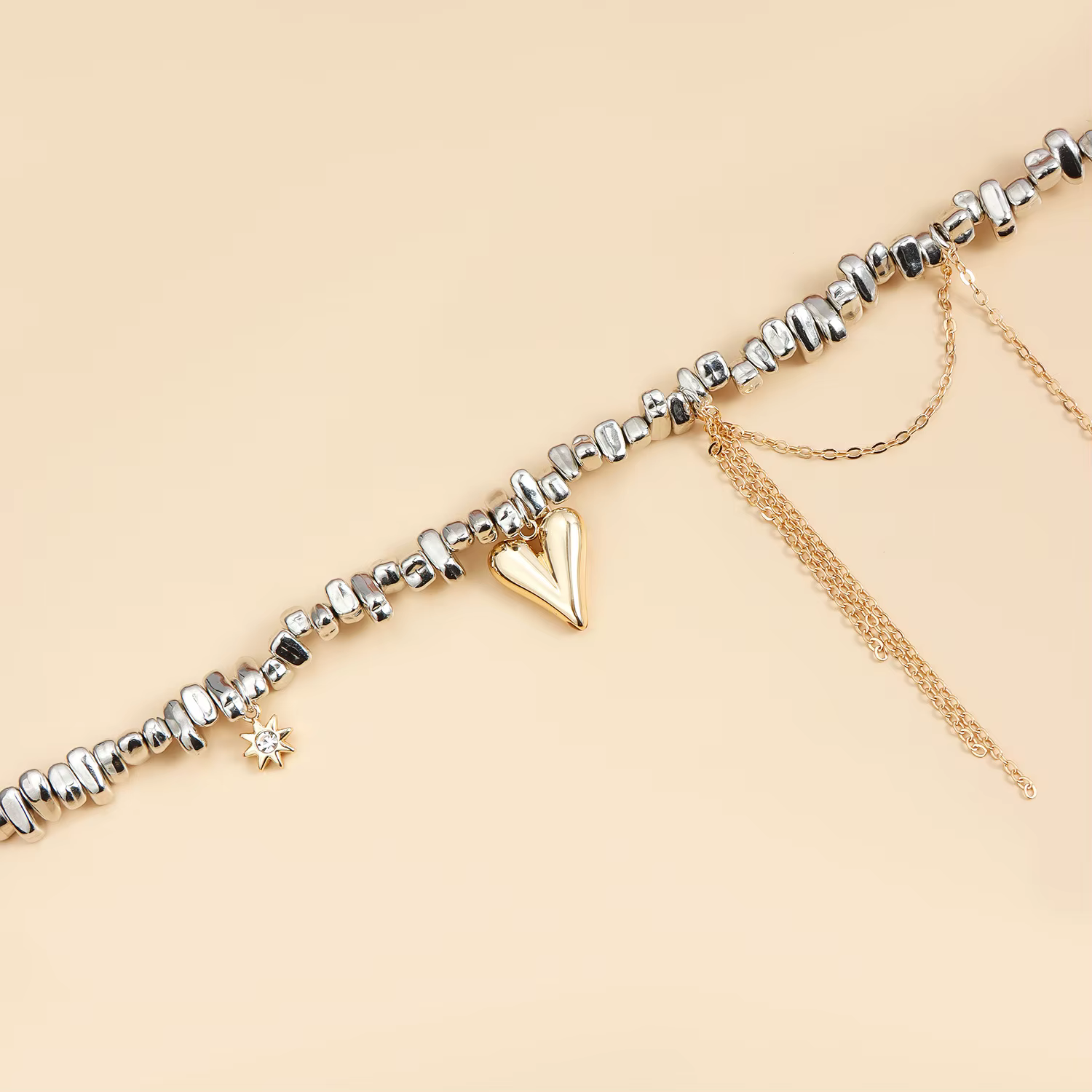 Collier de perles irrégulières pour femmes, accessoires tendance, pendentif à franges d'amour, cadeau de vacances, bijoux en acier inoxydable, nouvelle tendance