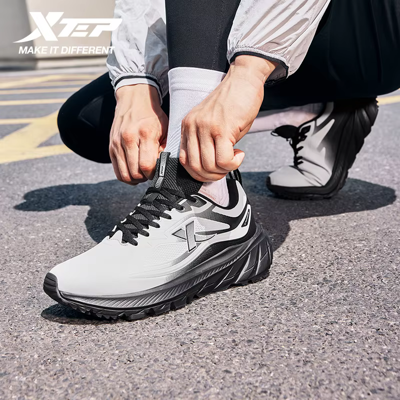 Xtep chaussure de course pour hommes QingYue coton imperméable Absorption des chocs résistant à l'usure durabilité baskets légères 875419110002