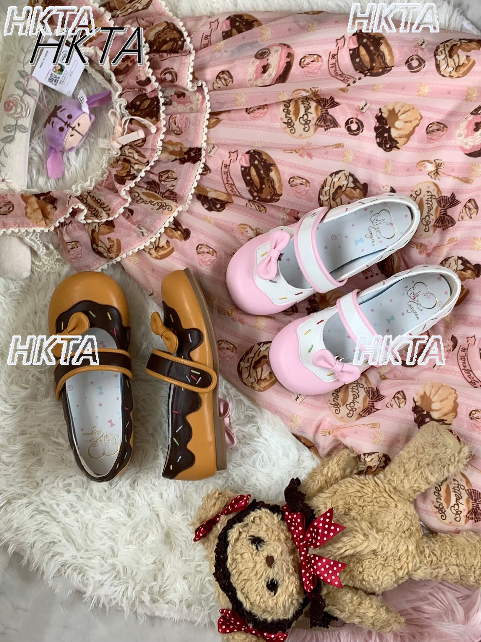 Petites chaussures japonaises en cuir à semelles plates et souples