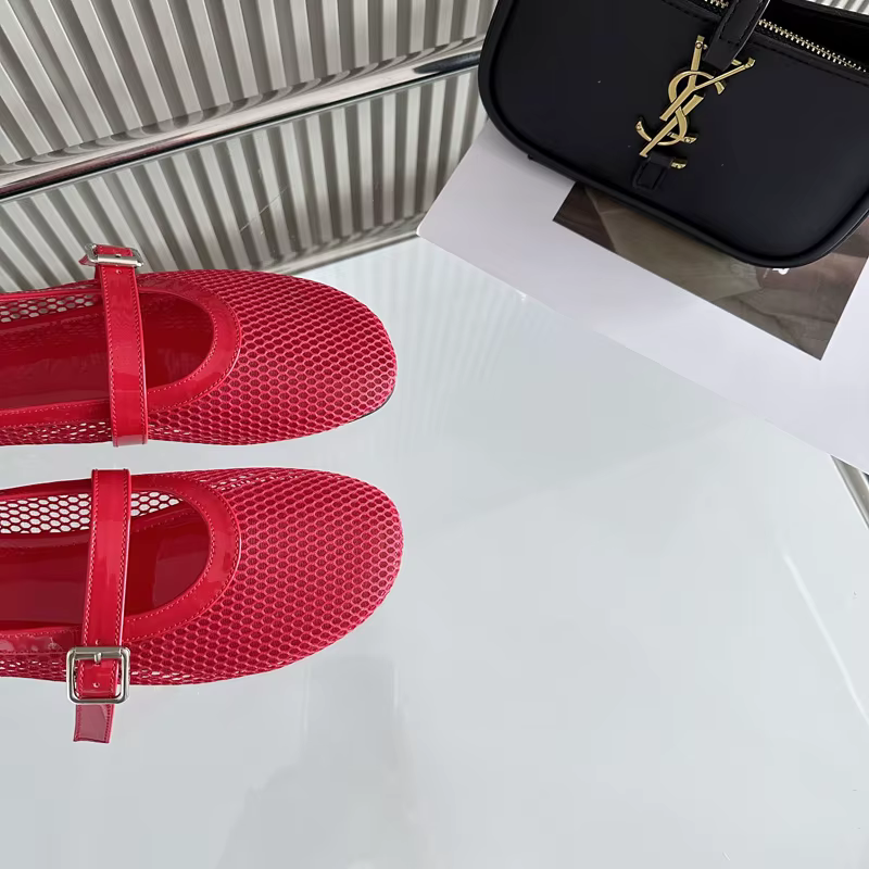 Escarpins à talons bas pour femmes