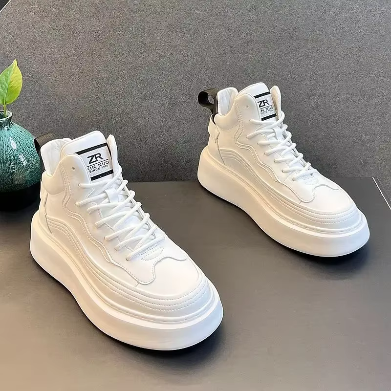 Nouvelles Chaussures en Cuir Souple Blanc Respirant Style Coréen Printemps-Automne 2024
