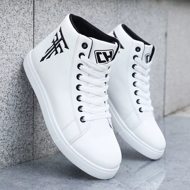 [Chaussures de sport] Une paire