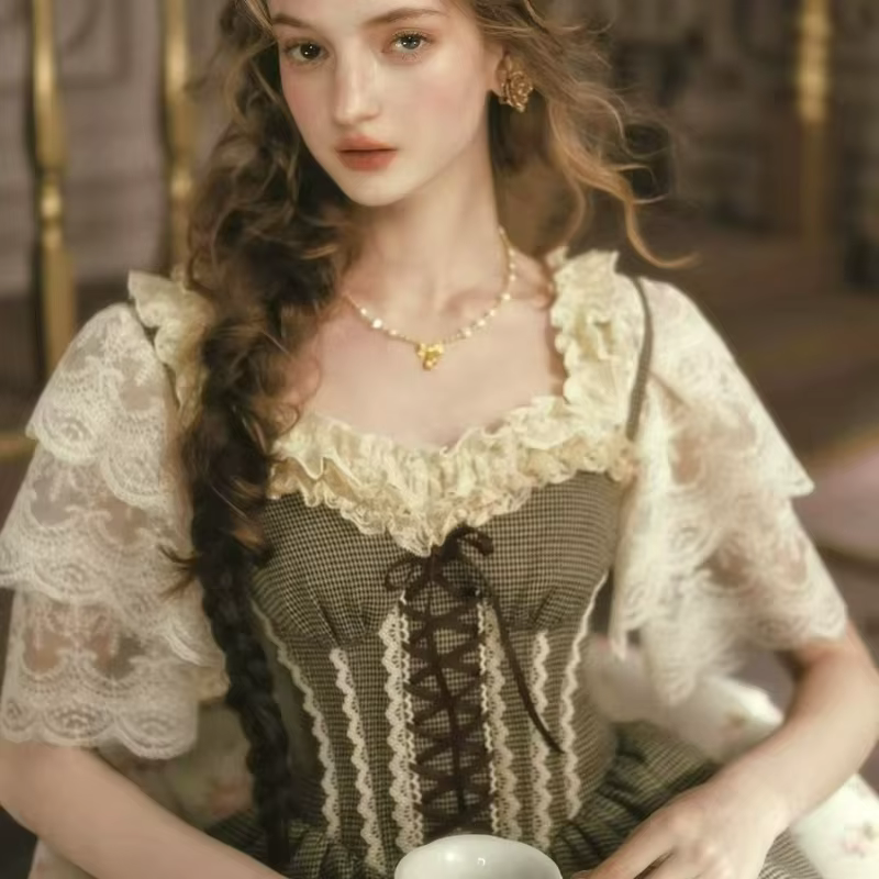 Chemisiers élégants de style Lolita victorien pour femmes, chemisiers vintage en dentelle à manches courtes évasées et volants, blouses douces Y2K amples pour femmes