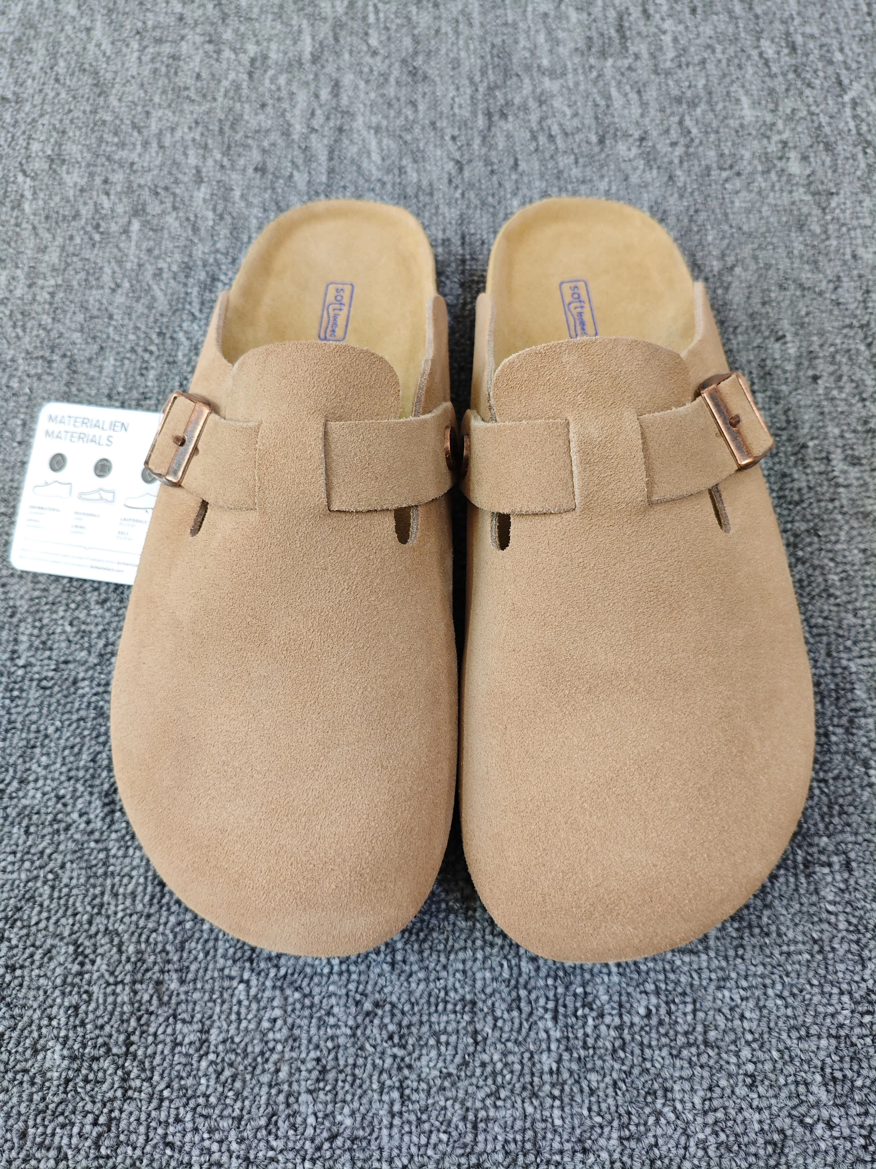 Chaussures décontractées pour hommes et sandales pour femmes : Chaussons confortables à bout fermé avec semelle en liège pour une utilisation intérieure et extérieure