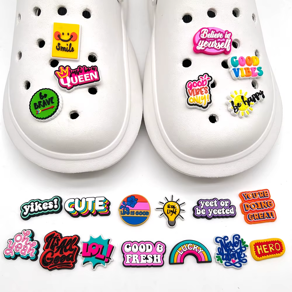 Breloques de chaussures avec lettres de Phrases anglaises de motivation