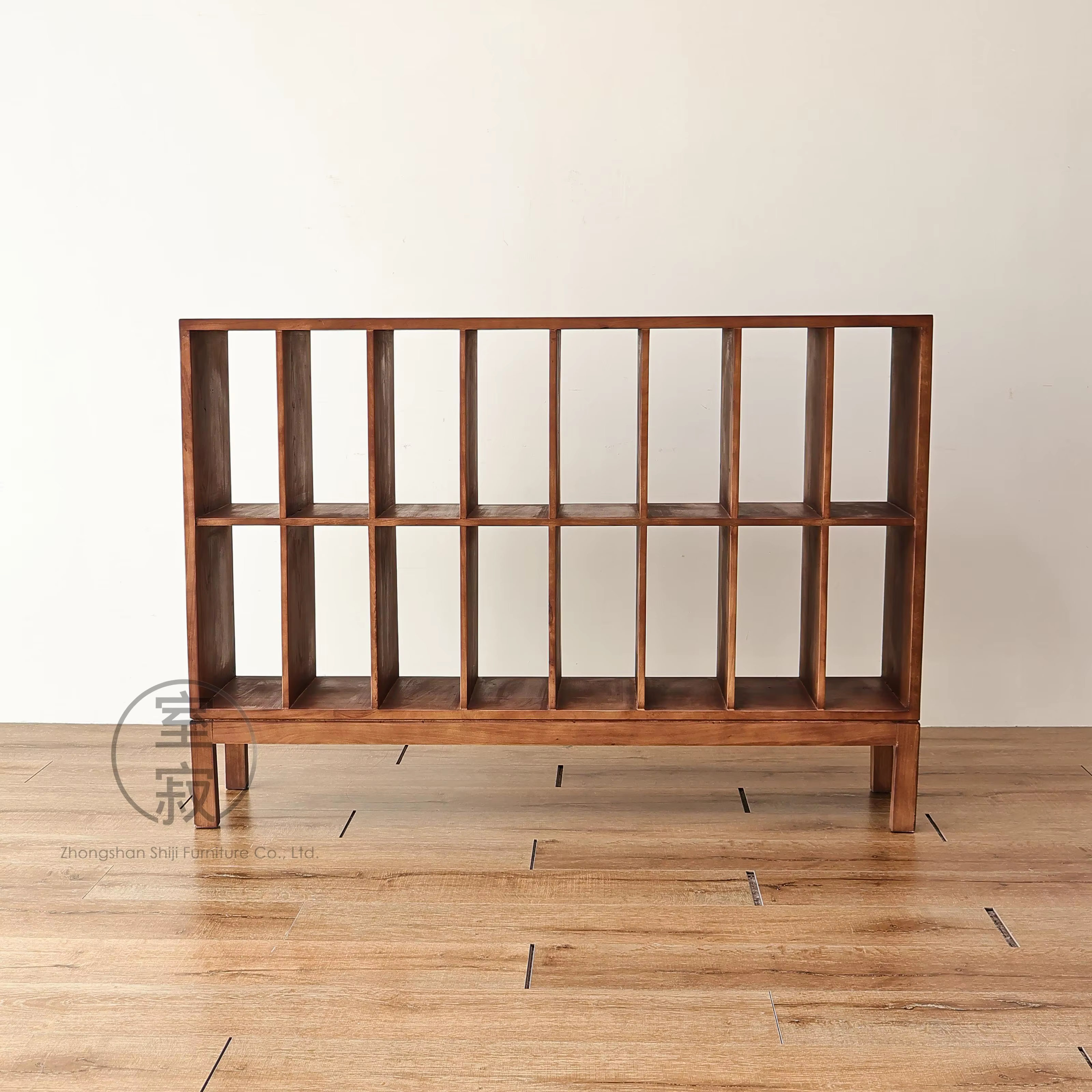 Bibliothèque en bois massif, armoire de rangement Wabi Sabi avec design en grille, meuble d'entrée minimaliste, mobilier de bureau zen, étagère