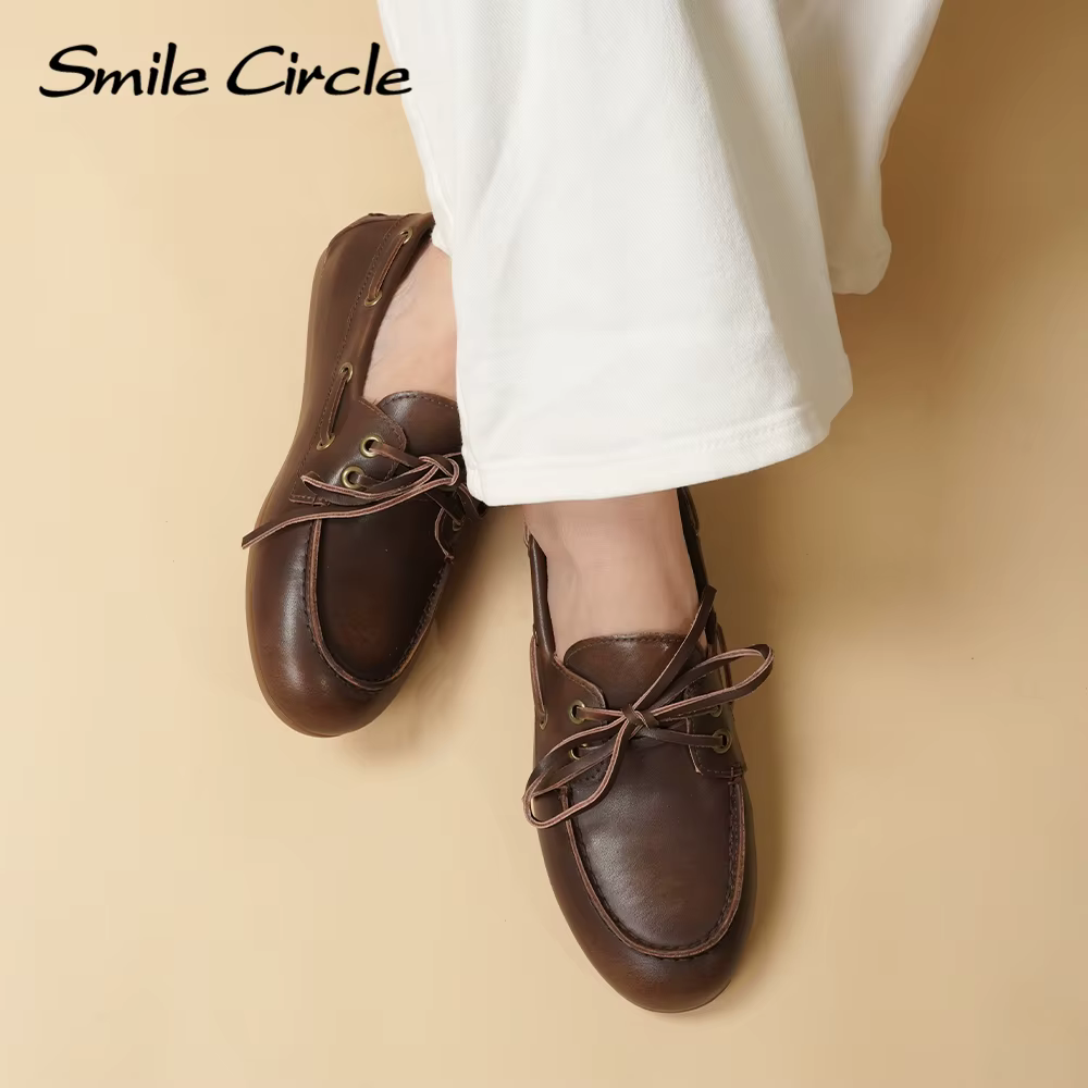 Chaussures Bateau en Cuir group pour Femme