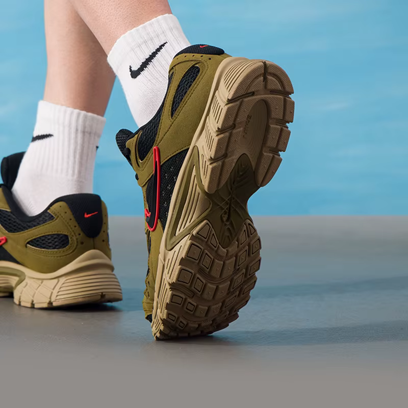 Chaussures Nike pour hommes V5 Rnr
