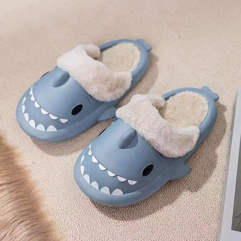 Pantoufles en coton requin pour femmes