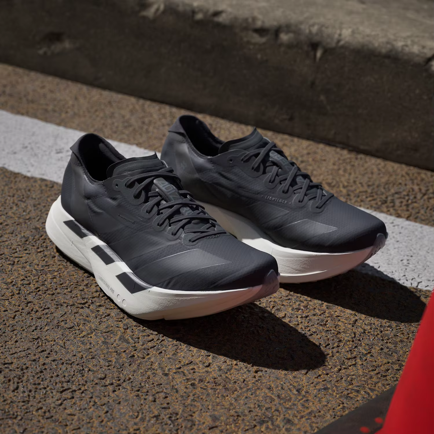 Adidas Originals Chaussures de course durables et rembourrées ADIOS PRO 4 pour hommes JR6369