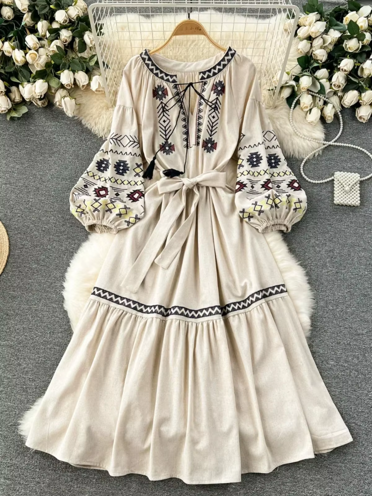 Robe de vacances bohème pour femmes, tenue de voyage, douce broderie de style occidental, taille adt, grand ourlet, longueur midi, robe éducative DS001