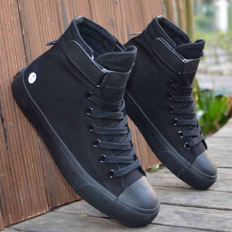 Chaussures montantes en toile blanche pour hommes