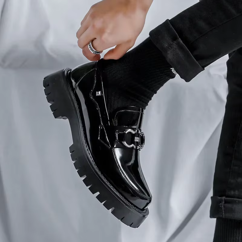 Chaussures habillées à la mode pour hommes