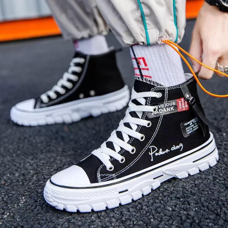Chaussures montantes en toile respirante pour hommes