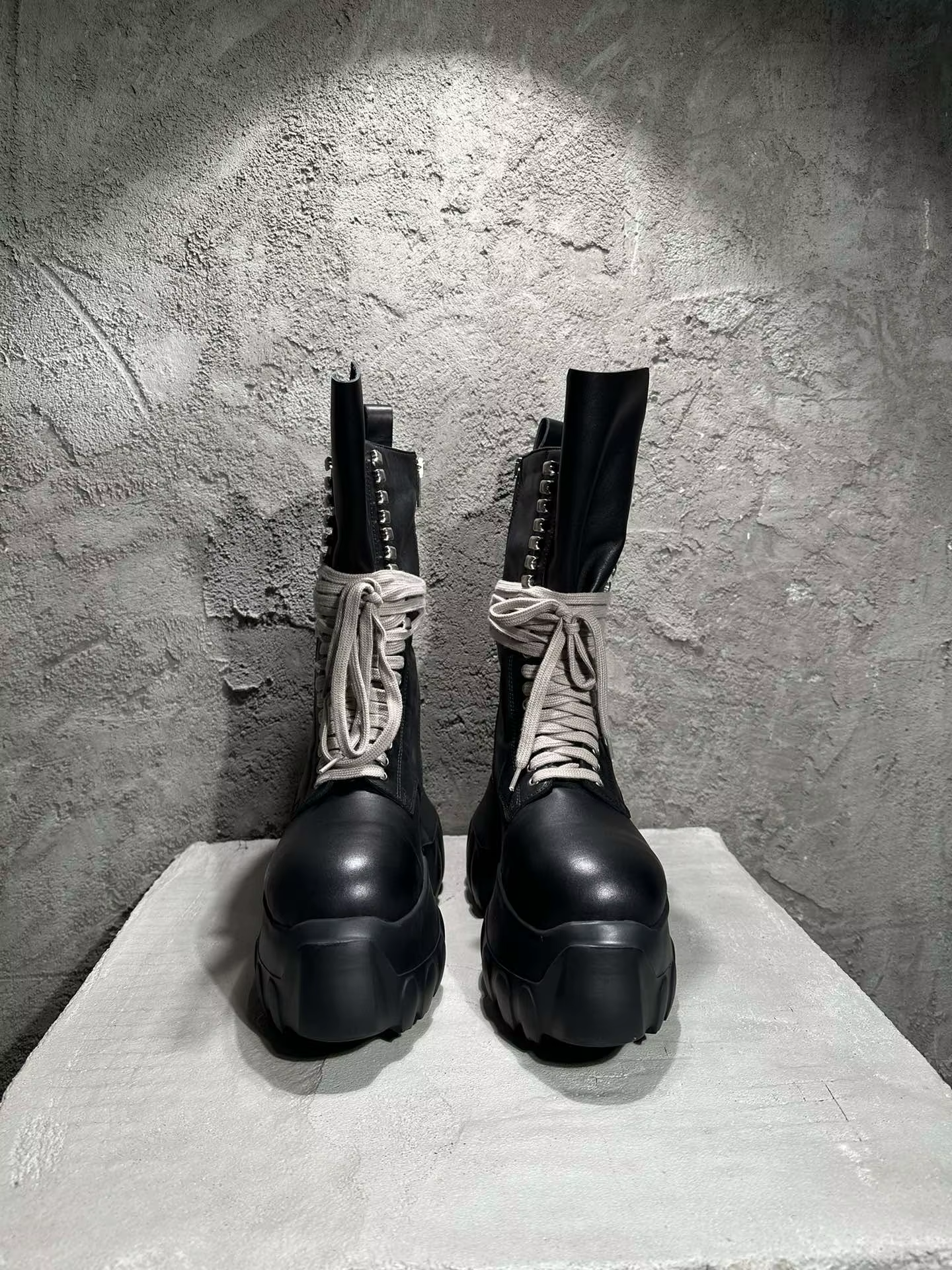 Chaussures montantes pour hommes et femmes