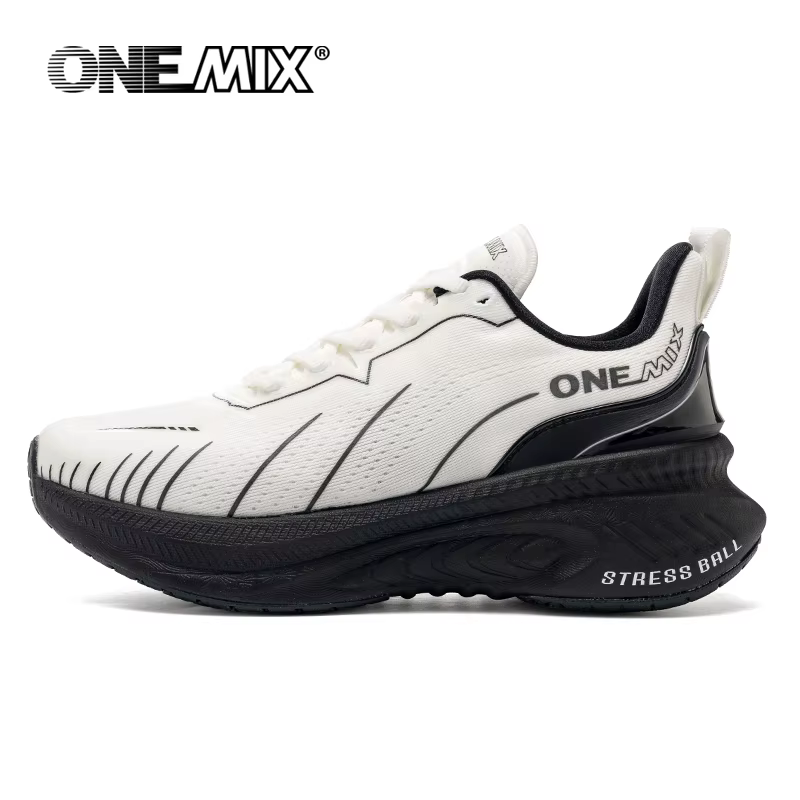ONEMIX blanc chaussures de course sur route pour hommes coussin d'air