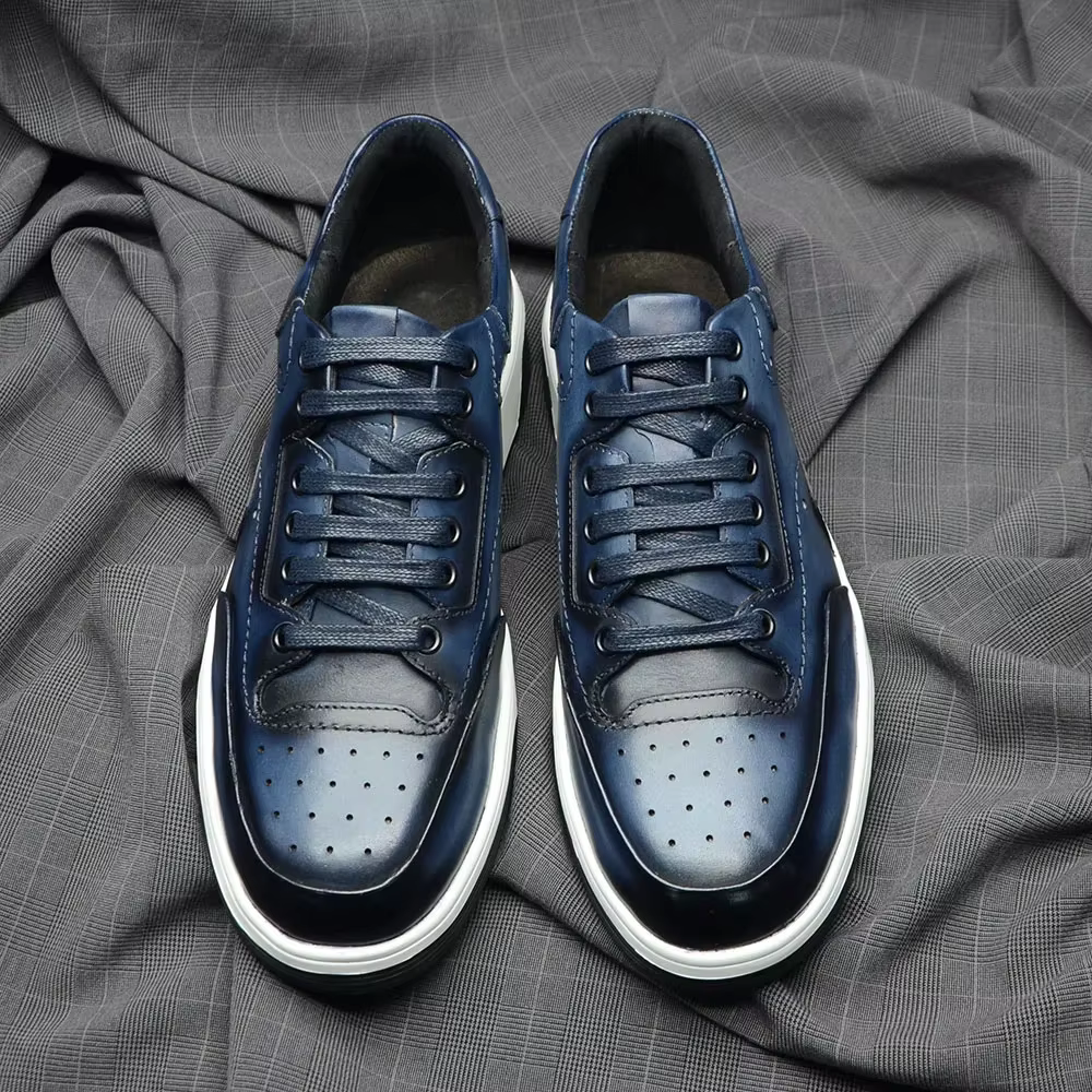 2025 nouvelles chaussures décontractées en cuir véritable pour hommes baskets solide bleu noir Style de sport sculpté respirant affaires Social chaussure plate