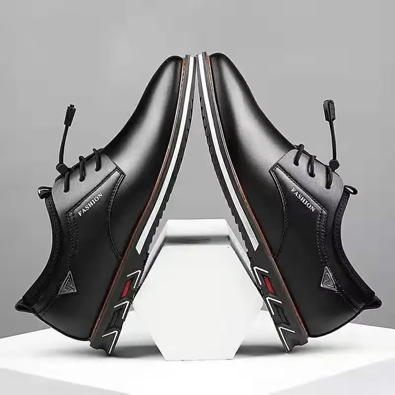 Chaussures en cuir PU de style britannique pour hommes