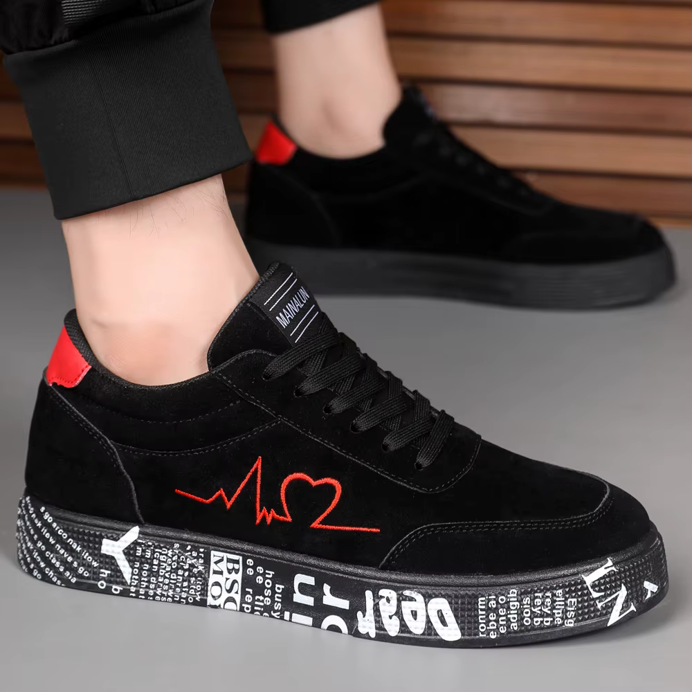 Men's lightweight casual sneakers. Everyday outdoor running and skate shoes for men. Colors: black and red. Sizes: 39 to 48.