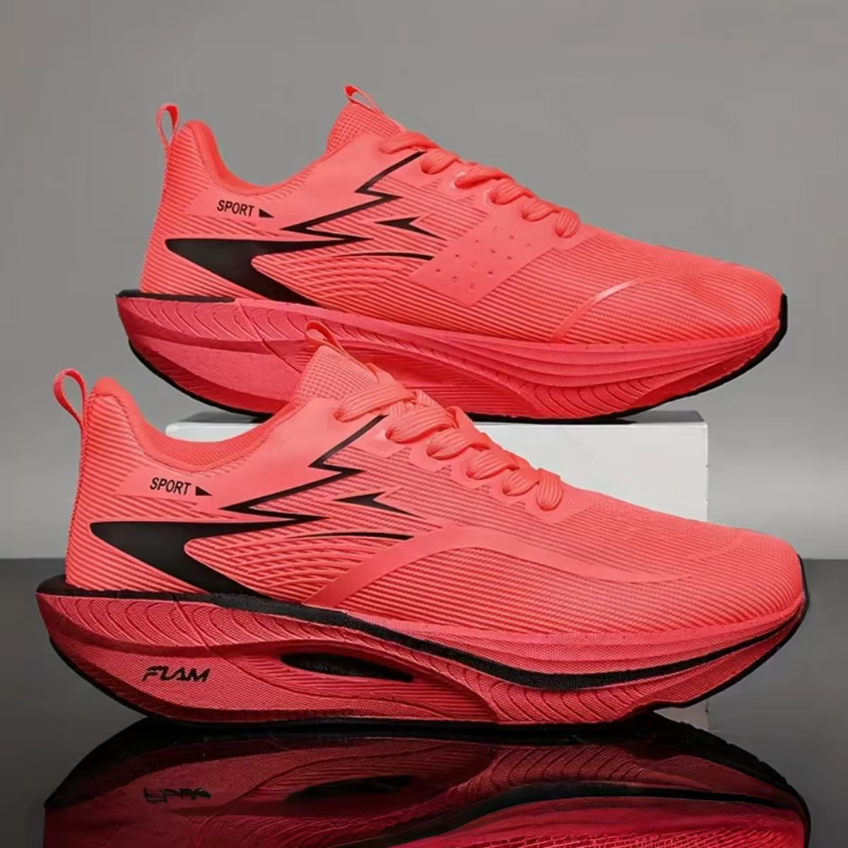 Chaussures de course pour femmes grandes tailles avec technologie de plaque en carbone