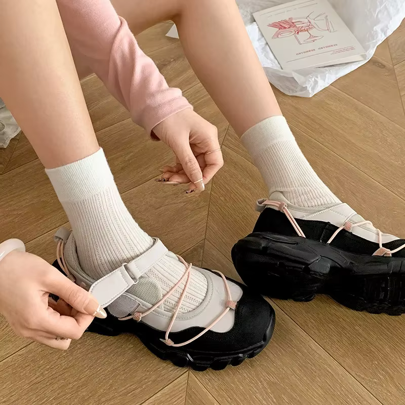 Chaussures pour femmes plate-forme