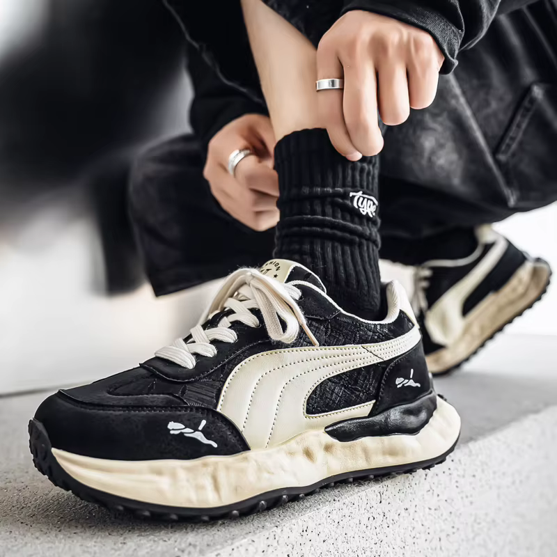 Chaussures légères pour hommes